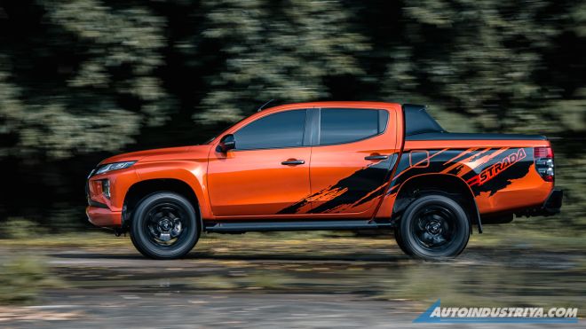 2020 Mitsubishi Strada Athlete 4x4 A/T image