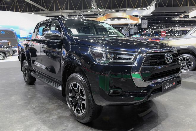 Here are the variants of 2021 Toyota Hilux line, will include 4x4 J MT image