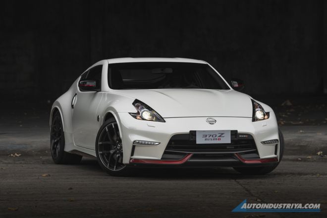 2020 Nissan 370Z Nismo image