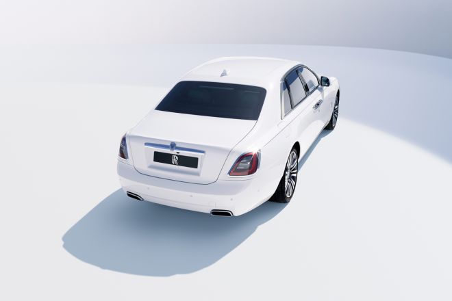 You still need Rolls-Royce Ghost blends m image