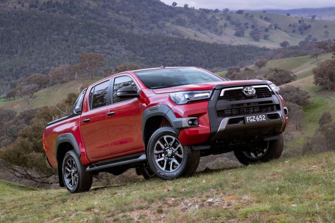 All PH variants and prices of new 2021 Toyota Hilux image