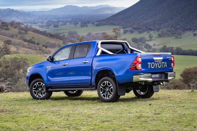All PH variants and prices of new 2021 Toyota Hilux image