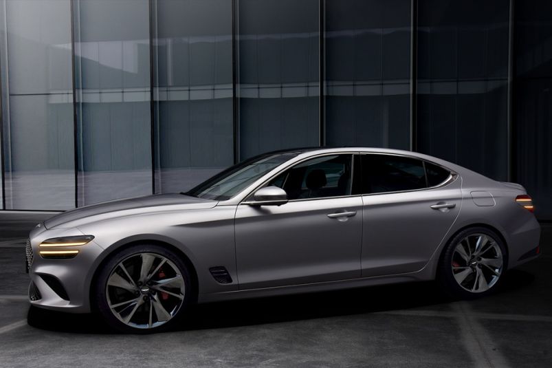 2022 Genesis G70 is out to hunt down the 3 Series, C-Class image