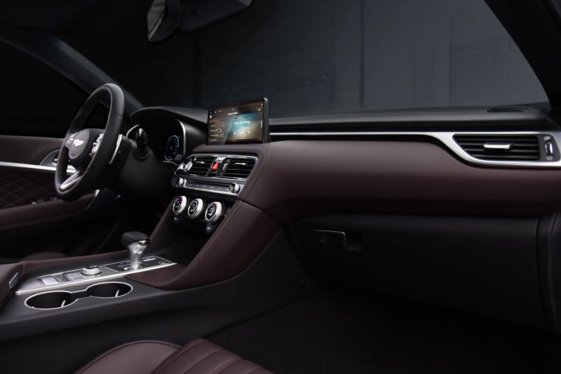 2022 Genesis G70 is out to hunt down the 3 Series, C-Class image