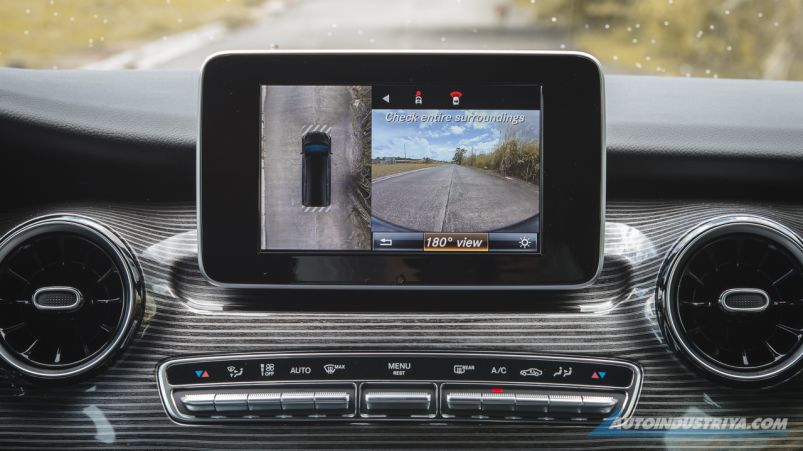 2020 Mercedes-Benz V220d Long image