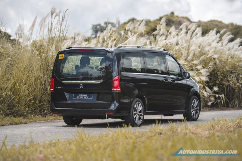 2020 Mercedes-Benz V220d Long image