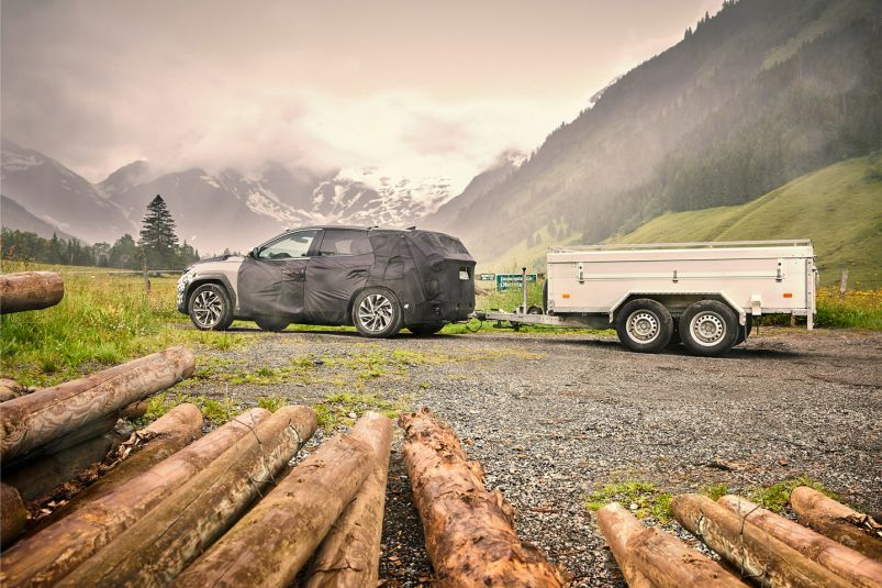 Hyundai shows the new Tucson can go anywhere image