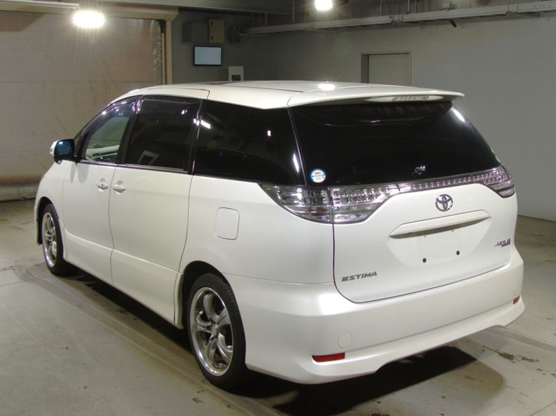 Toyota is now selling used cars online image