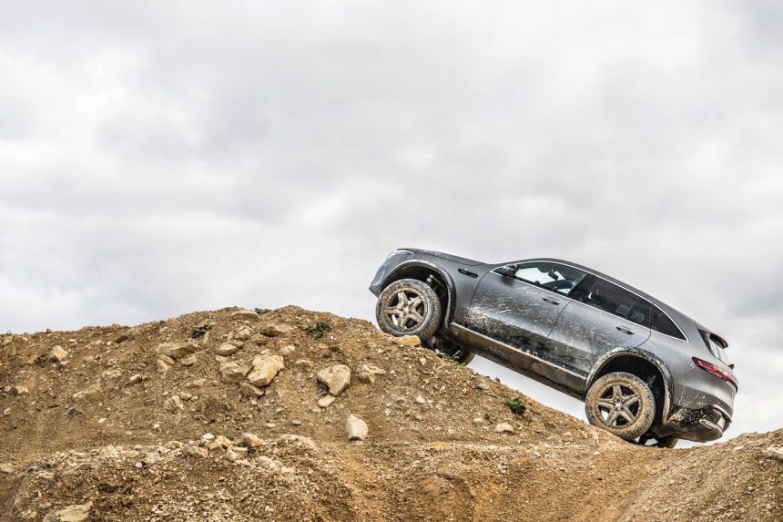 Mercedes EQC 4x4&sup2; is a better off-roader than the G-Class image