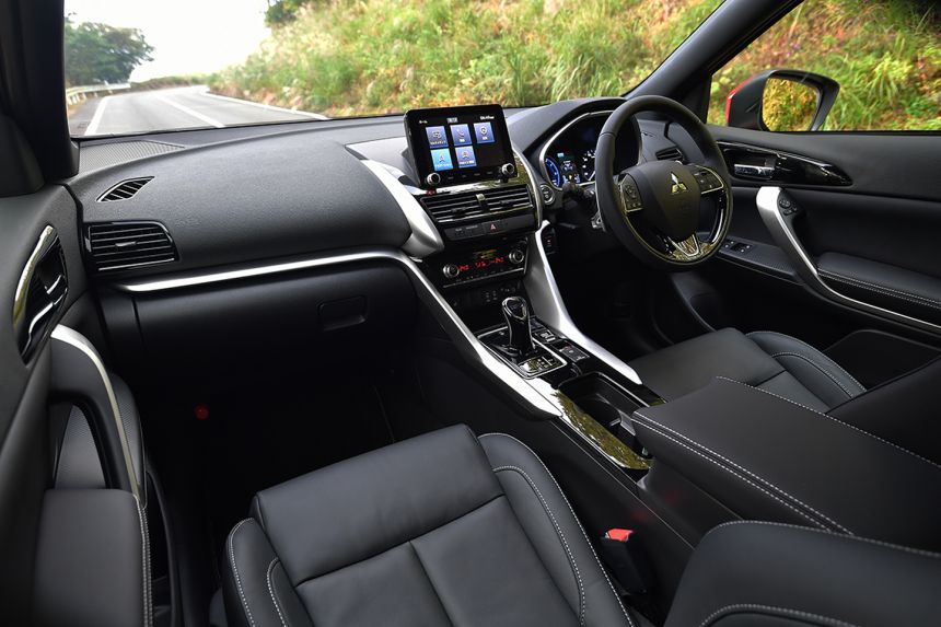 2021 Mitsubishi Eclipse Cross Xpander looks, PHEV power image