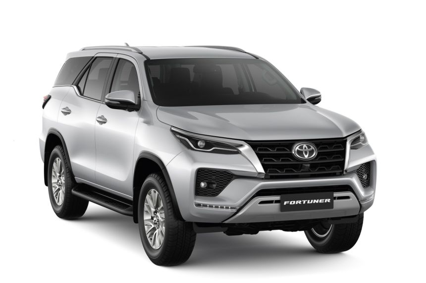 1 in 3 mid-size SUVs sold in PH are Toyota Fortuners image