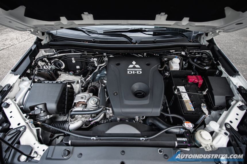 2020 Mitsubishi Montero Sport GT 4x4 image