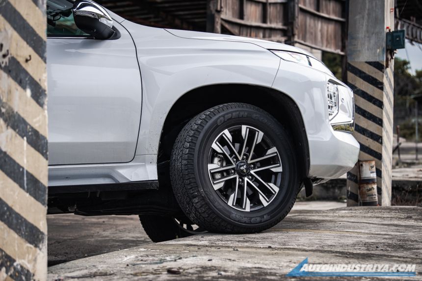 2020 Mitsubishi Montero Sport GT 4x4 image