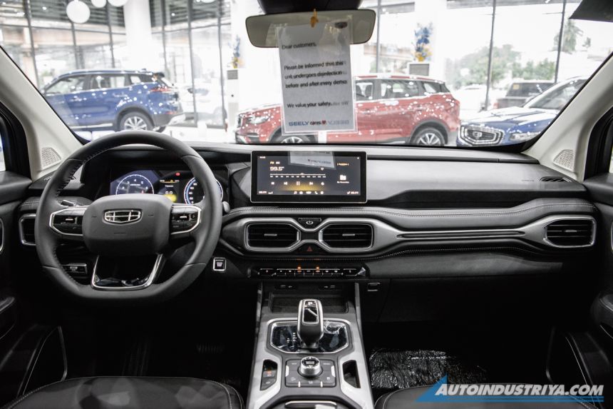 2021 Geely Okavango showroom display image