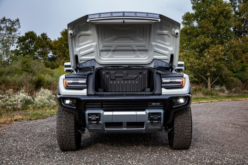 GM brings back the Hummer as a 1,000 HP EV supertruck image