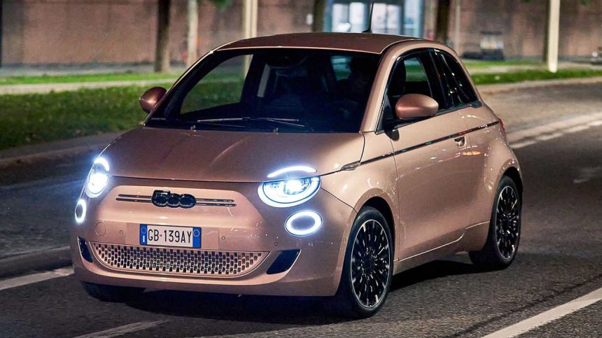 Fiat 500 Electric 3+1 image