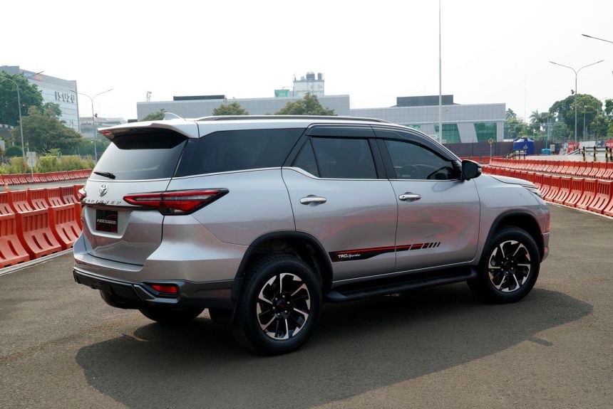 2021 Toyota Fortuner TRD Sportivo is for the young at heart image