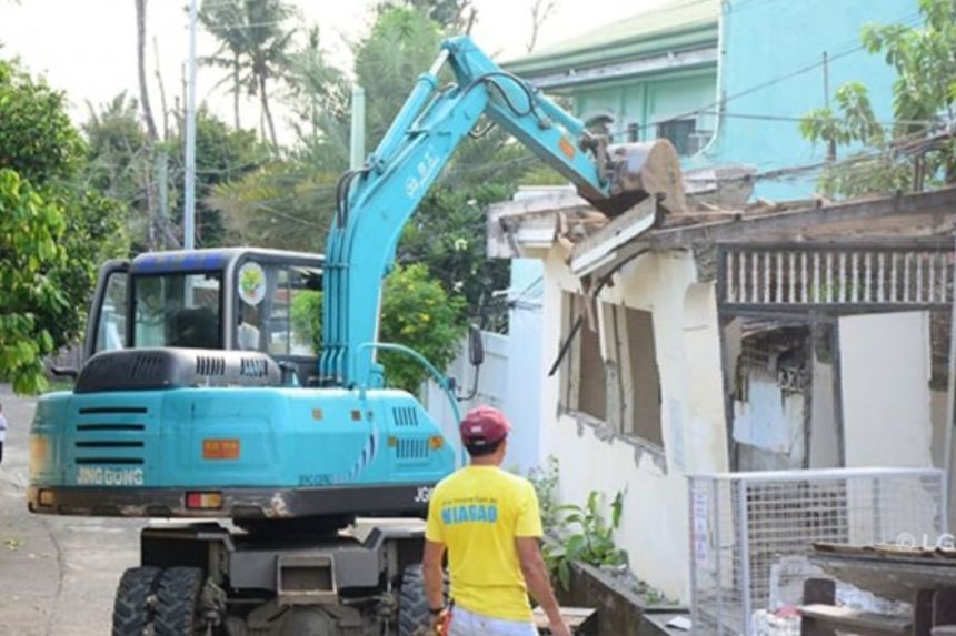 DILG orders LGUs to clear roads in 60 days starting Nov 16 image