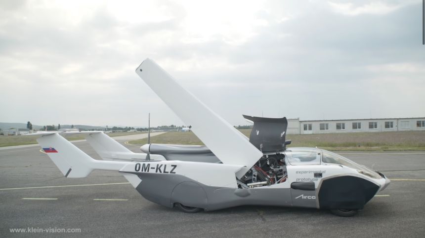 Watch KleinVision&rsquo;s flying car drive, then take to the skies image