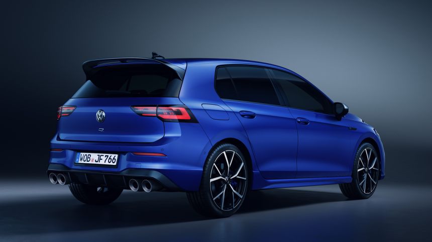 VW wants you to go drifting in new 315 HP Golf R image