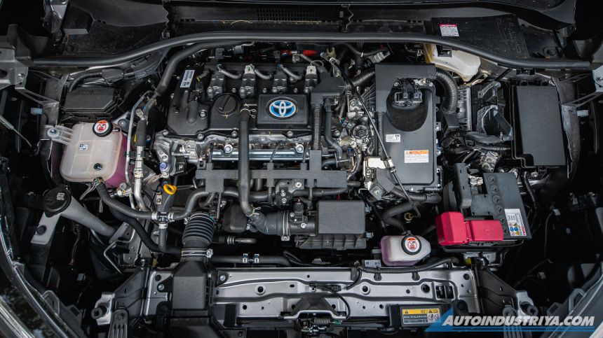 2021 Toyota Corolla Cross 1.8 V Hybrid image