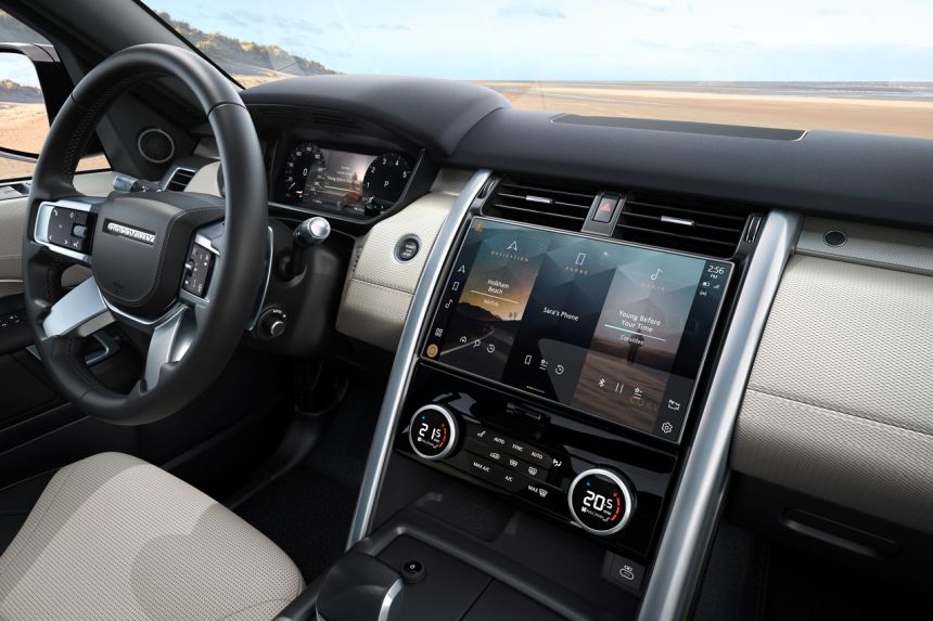 More tech, mild-hybrid power for 2021 Land Rover Discovery image