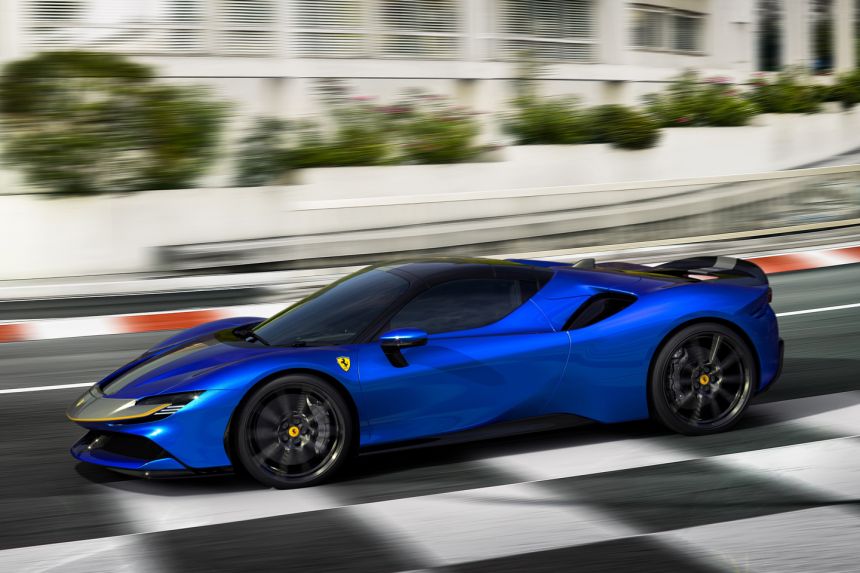 2021 Ferrari SF90 Spider: Same 1,000 HP, unlimited headroom image