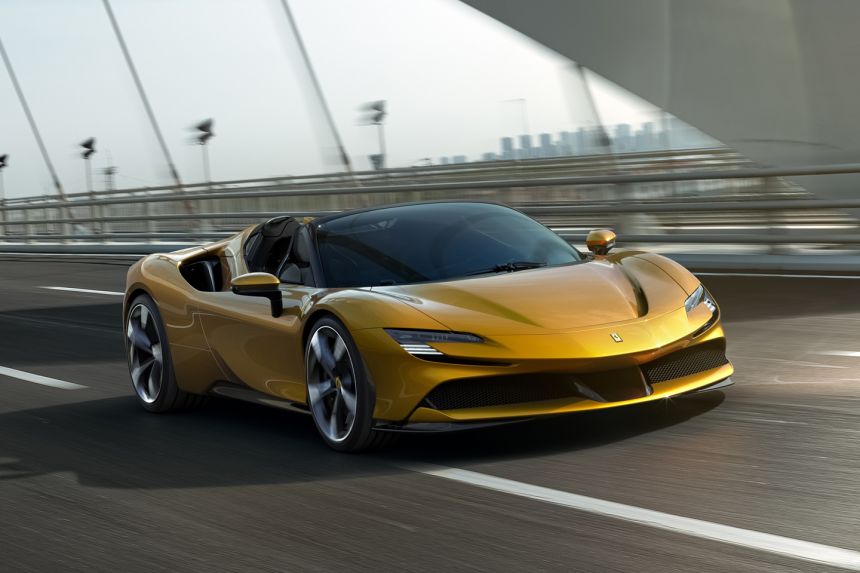 2021 Ferrari SF90 Spider: Same 1,000 HP, unlimited headroom image