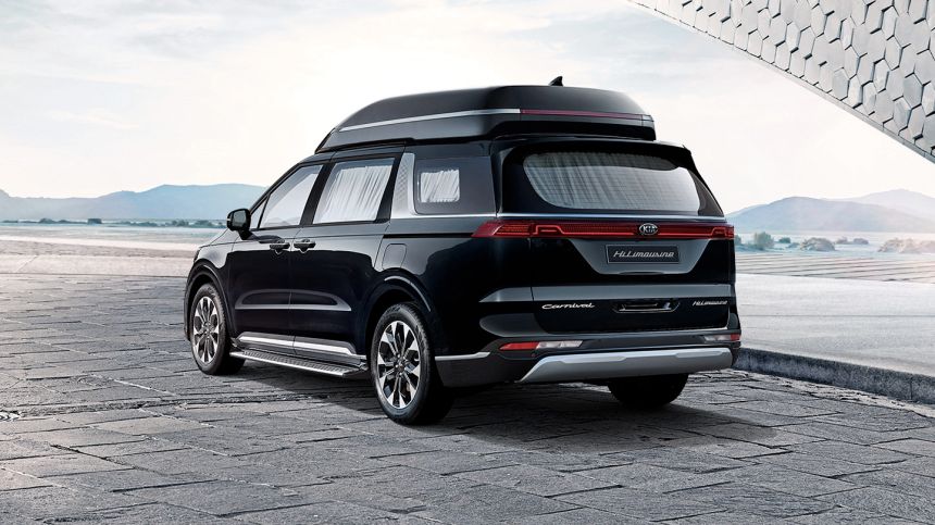 Kia Carnival Hi Limousine wants to take on the Toyota Alphard image