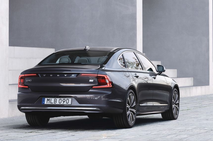 Volvo wants you to consider the 2021 S90 image