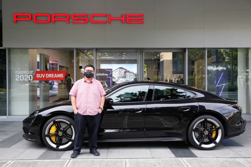 Porsche Taycan image