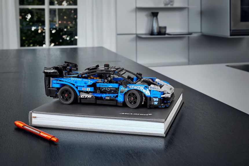 This Lego McLaren Senna GTR won