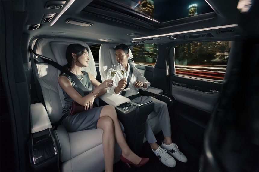 Relax in Metro Manila traffic with 2021 Lexus LM, starts at PhP 5.408M image