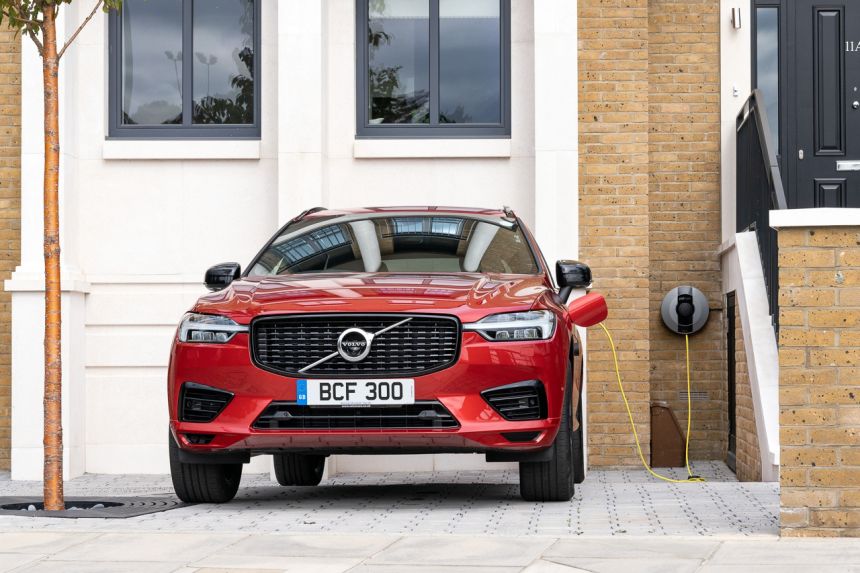 2021 XC60 completes Volvo