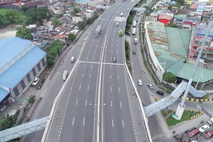 This is what NLEX toll plazas in Valenzuela look right now image