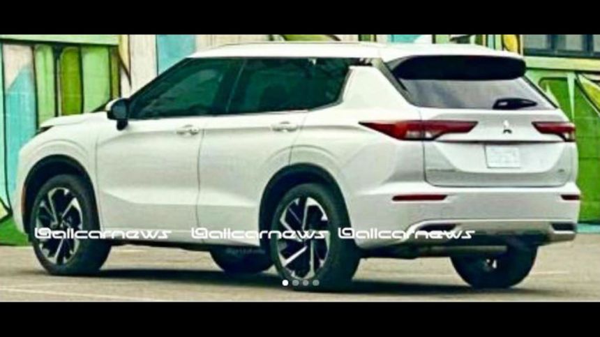 Mitsubishi confirms launch date for 2022 Outlander image