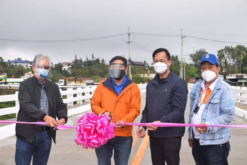 DPWH opens new Kaykulot Bridge leading to Tagaytay tourism spots image
