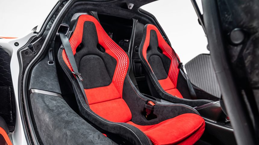 824 HP Sabre is McLaren