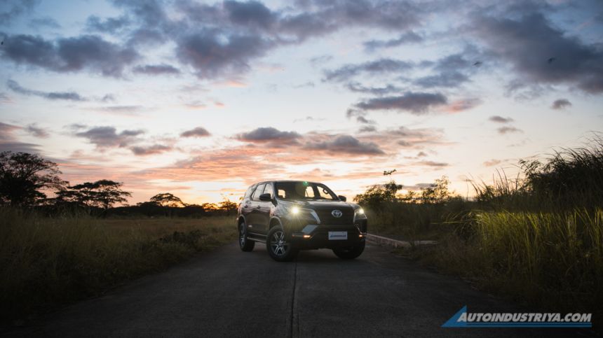 10 best-selling cars of 2022 in the Philippines image