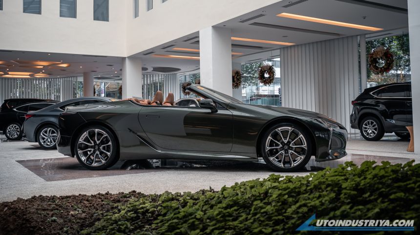 Lexus LC500 Convertible image