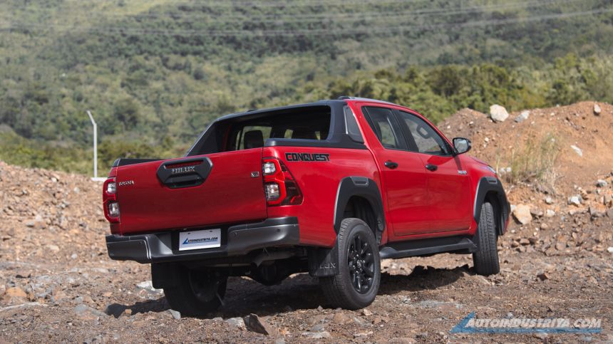 2021 Toyota Hilux V Conquest 4x4 AT image
