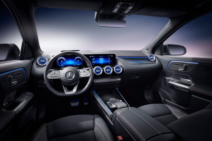 2021 Mercedes-Benz EQA is an electric GLA with 486km range image