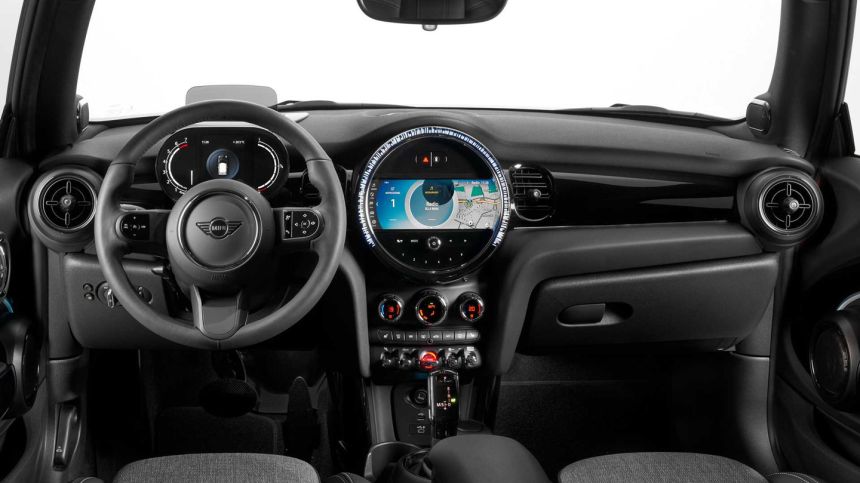 Refreshed 2021 Mini Cooper looks even cuter than before image