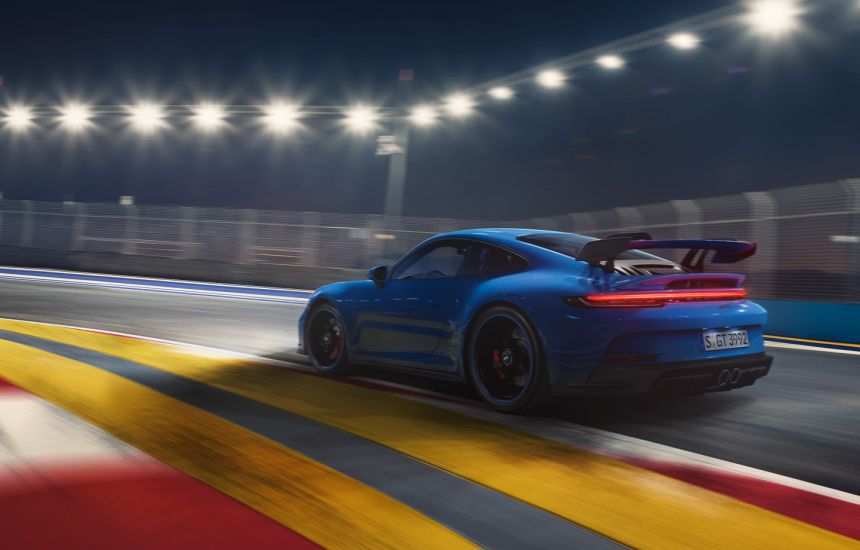 New 2021 Porsche 911 GT3 breaks Nurburgring 7-minute barrier image