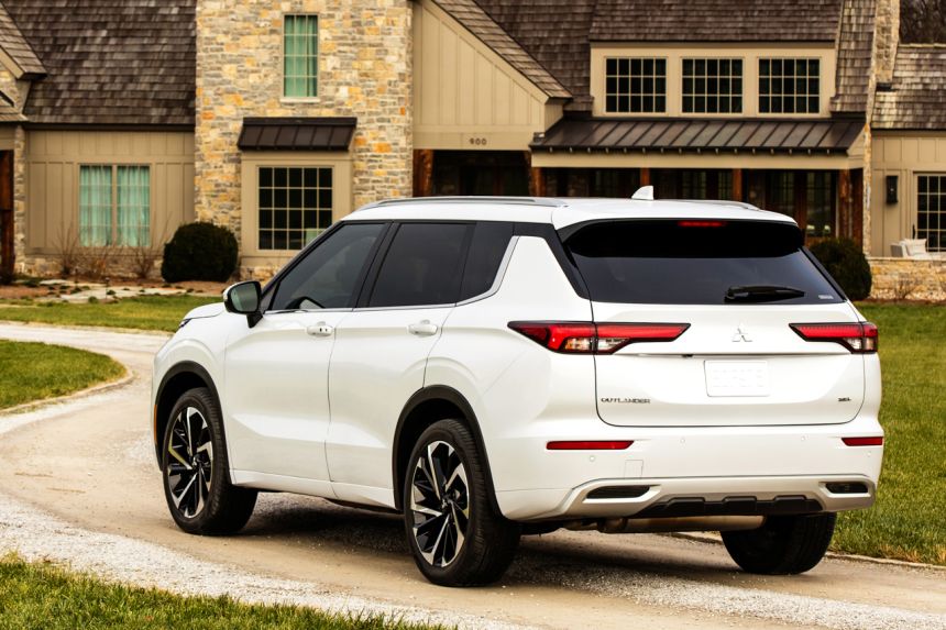 Montero Sport Jr.: 2021 Mitsubishi Outlander debuts image