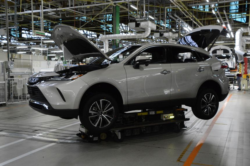 Toyota temporarily shutdown 9 plants in Japan after 7.1 earthquake image