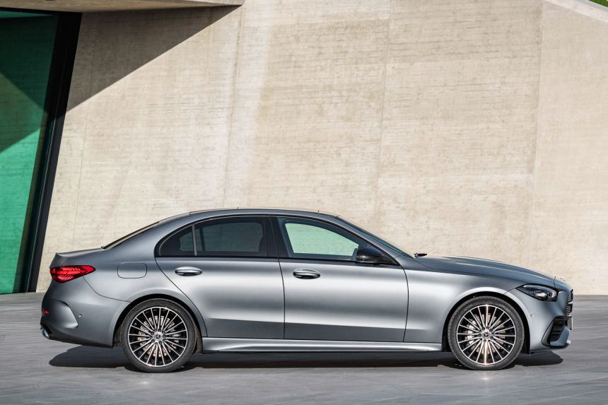 2021 Mercedes-Benz C-Class is (still) a mini S-Class image