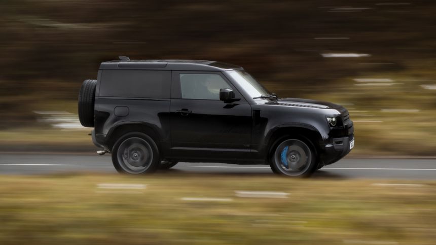 2021 Land Rover Defender: Now with 525 HP V8 image
