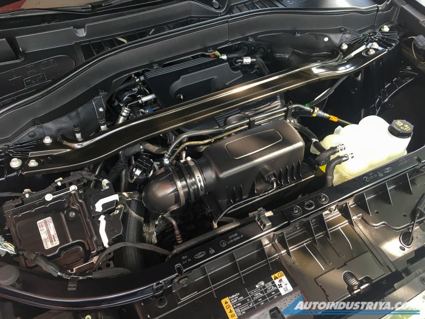 2022 Ford Explorer arrives in PH with self-sealing tires image