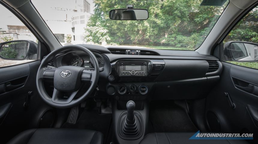 2021 Toyota Hilux Cargo image